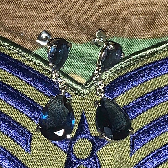 NWT/NIB OVER 12CTS Sapphire Statement Earrings - Picture 3 of 16